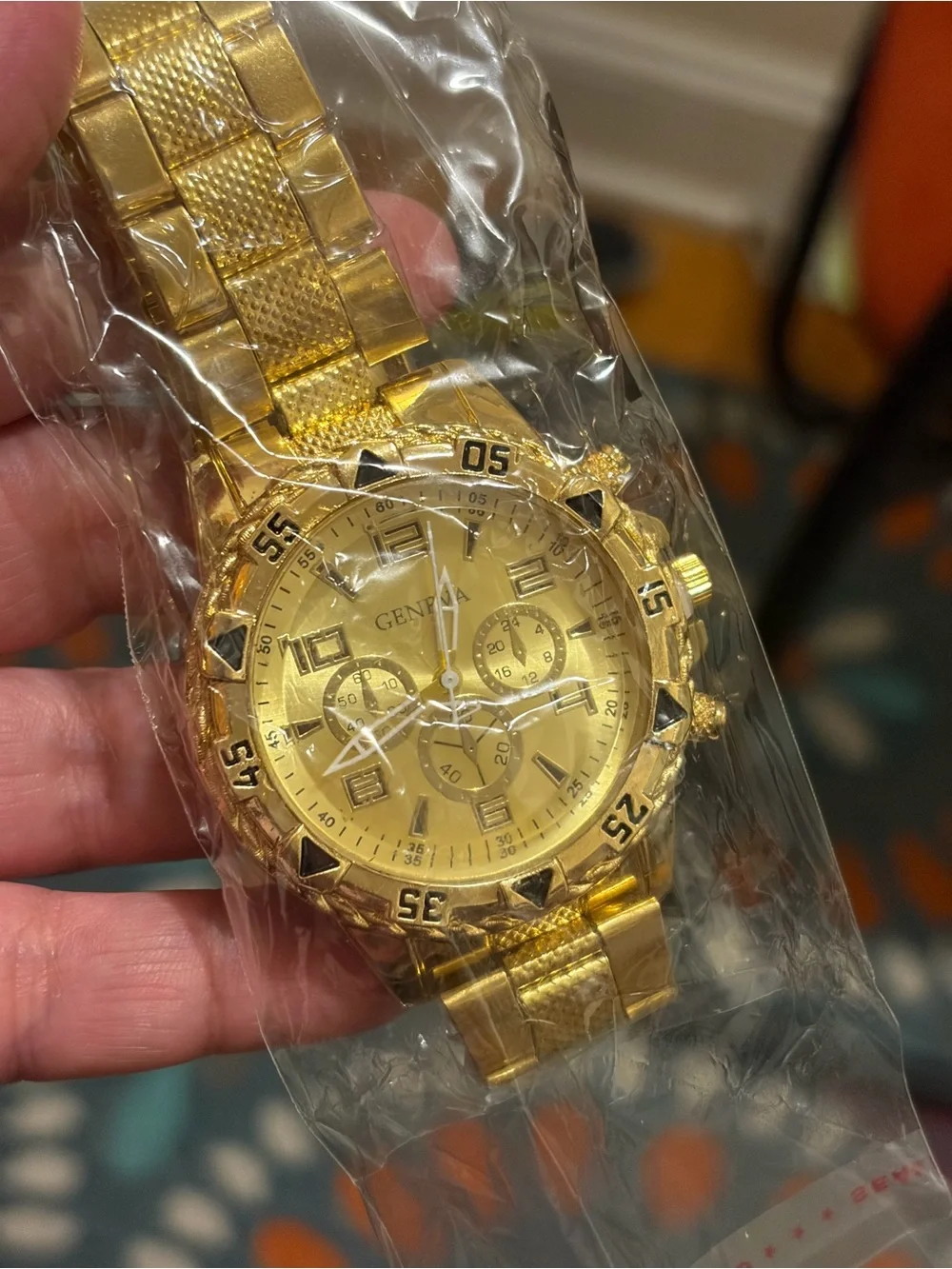Geneva bold gold